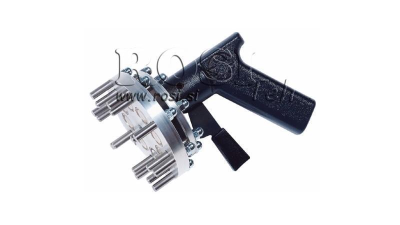 UNELTA PENTRU SCHIMBAREA RAPIDĂ A MAXILARELOR DIN ALUMINIU