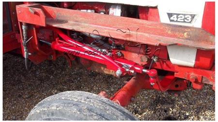 HJELPEHYDRAULISK STYRINGSETT INTERNASJONAL IHC CASE 423