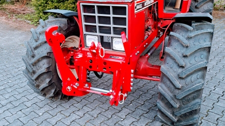 UNIVERZÁLIS FRONT HIDRAULIKA 2KAT TRAKTORHOZ 1500kg - PIROS (RAL 3000)